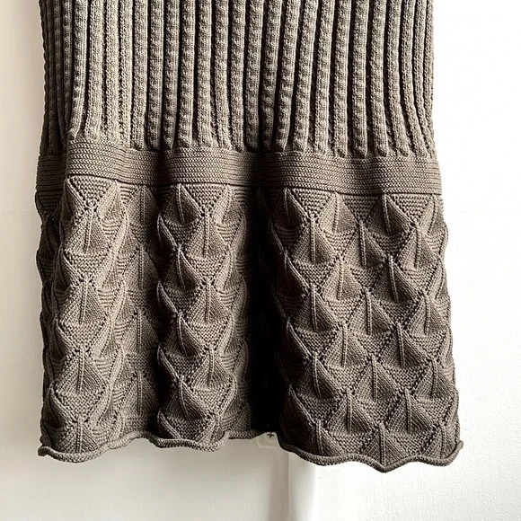 CHANEL Vintage 2008 by Karl Lagerfield ~sheath dress in military green - Picture 12 of 17